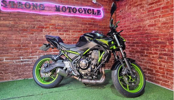 Z650. 2020. OFERTA STRONG MOTO HOSPITALET BARCELONA