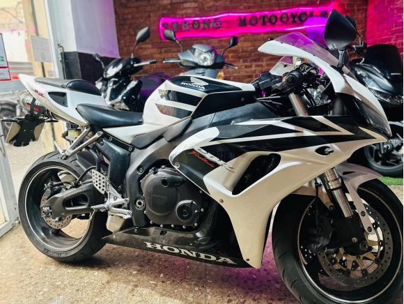 CBR1000RR OFERTA